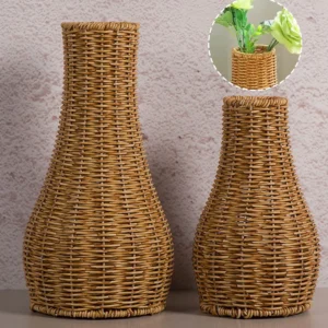 Vase en rotin imitation tissé main, modèle unique