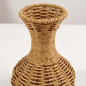 Vase en rotin tressé compact pour table et étagère