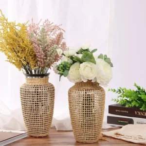Vase en verre rétro avec empiècement rotin fait main
