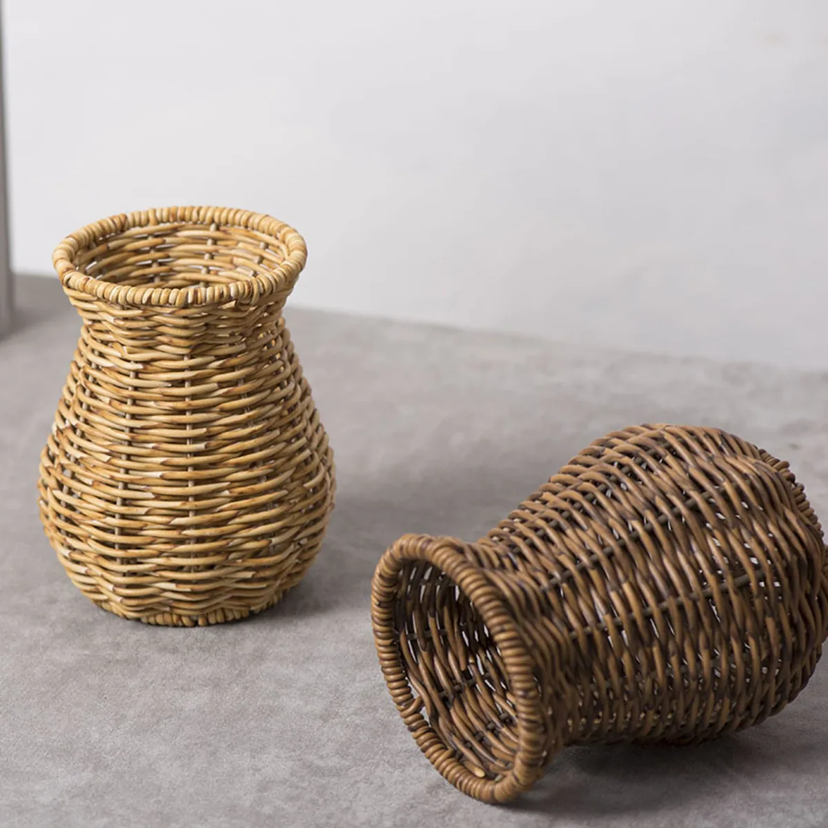 Vase rotin plastique tissé à la main pour fleurs séchées – Image 5